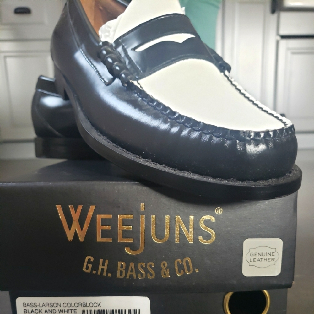 Bass Weejuns Penny Loafers Unisex Mens 8 Wom 10  Colorblock black/white NIB!!